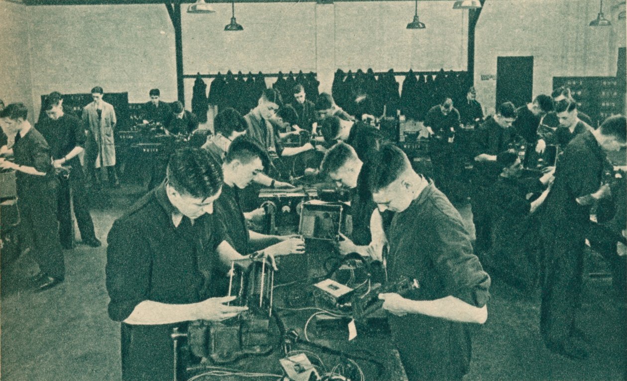 Warsztat mechaników operatorów bezprzewodowych, 1940 autorstwa Unbekannt