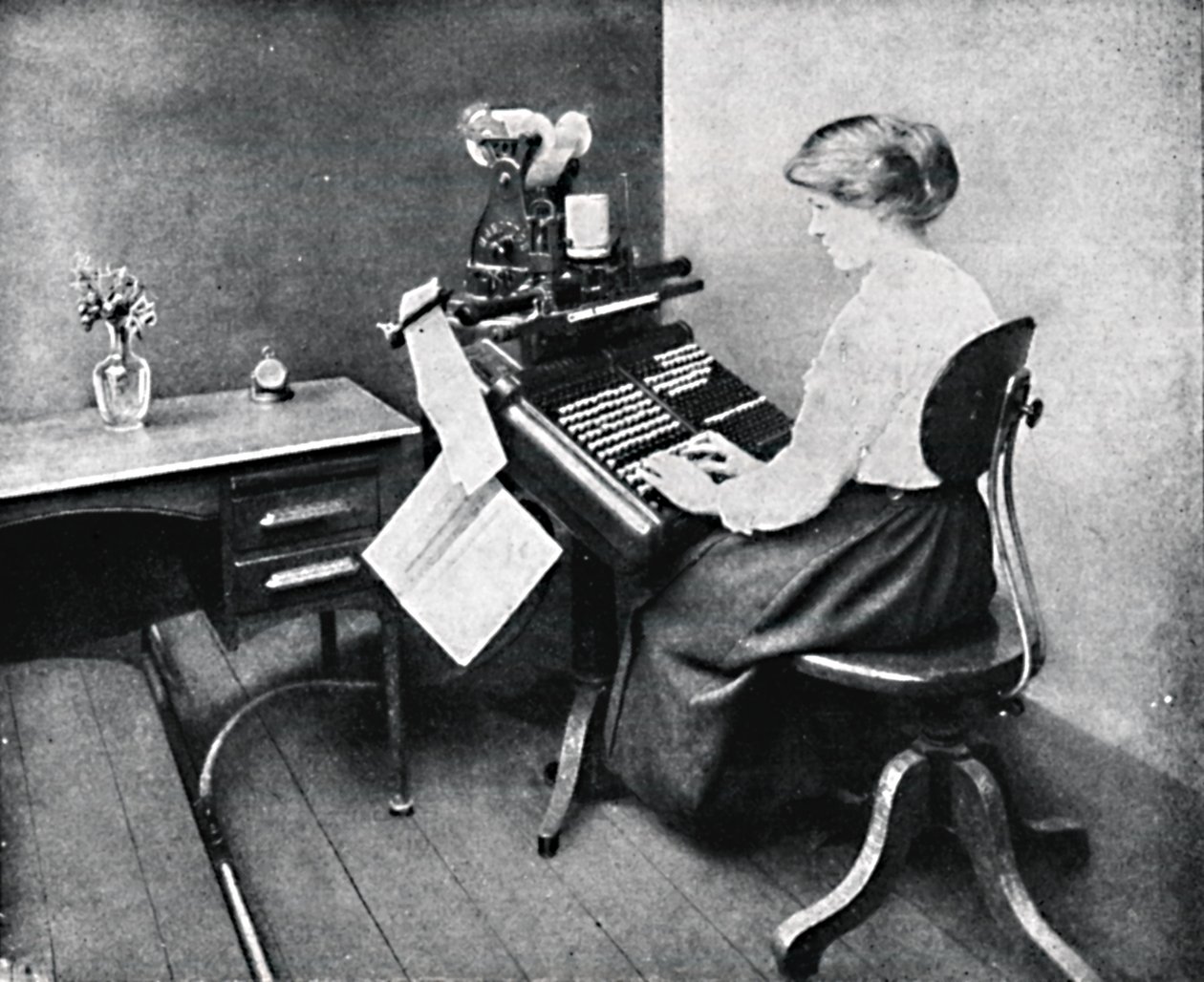 Kobieta operatorka na klawiaturze monotypowej, 1917 autorstwa Unbekannt
