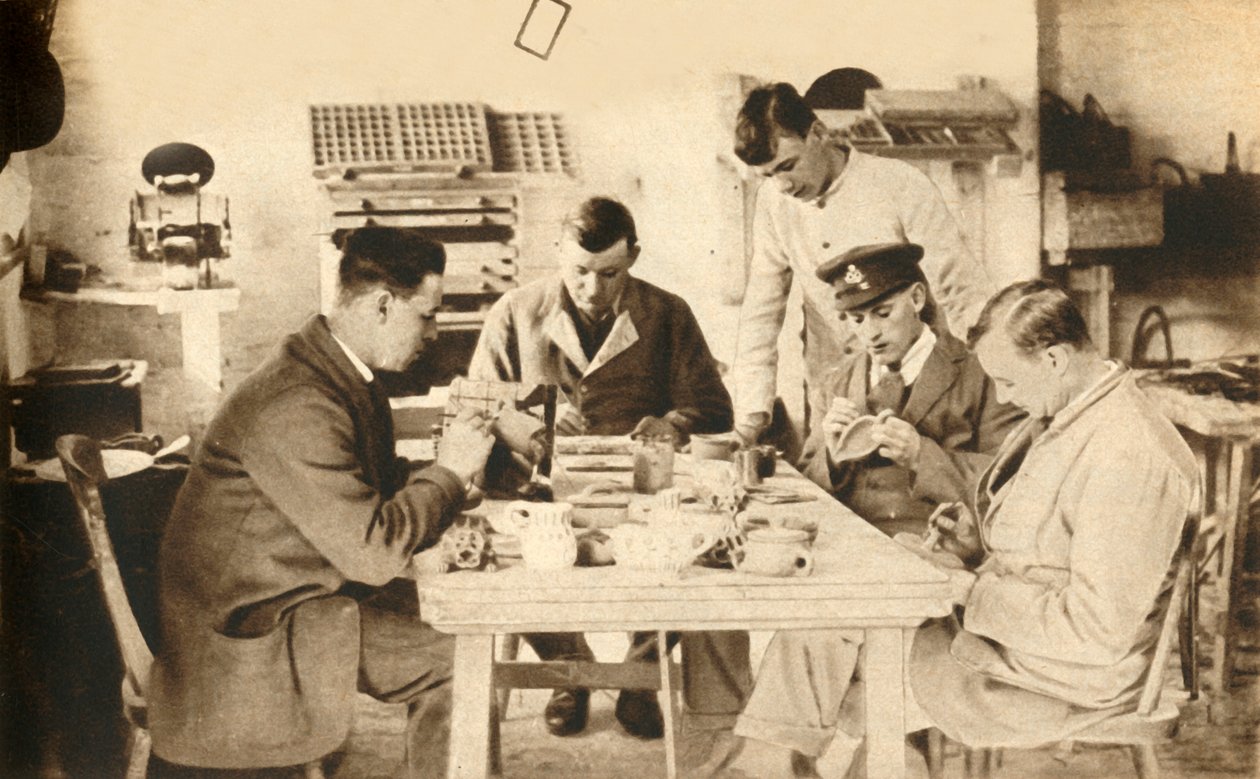 Ranni żołnierze w klasie ceramiki...Devon, I wojna światowa, 1914-1918, 1933. autorstwa Unbekannt