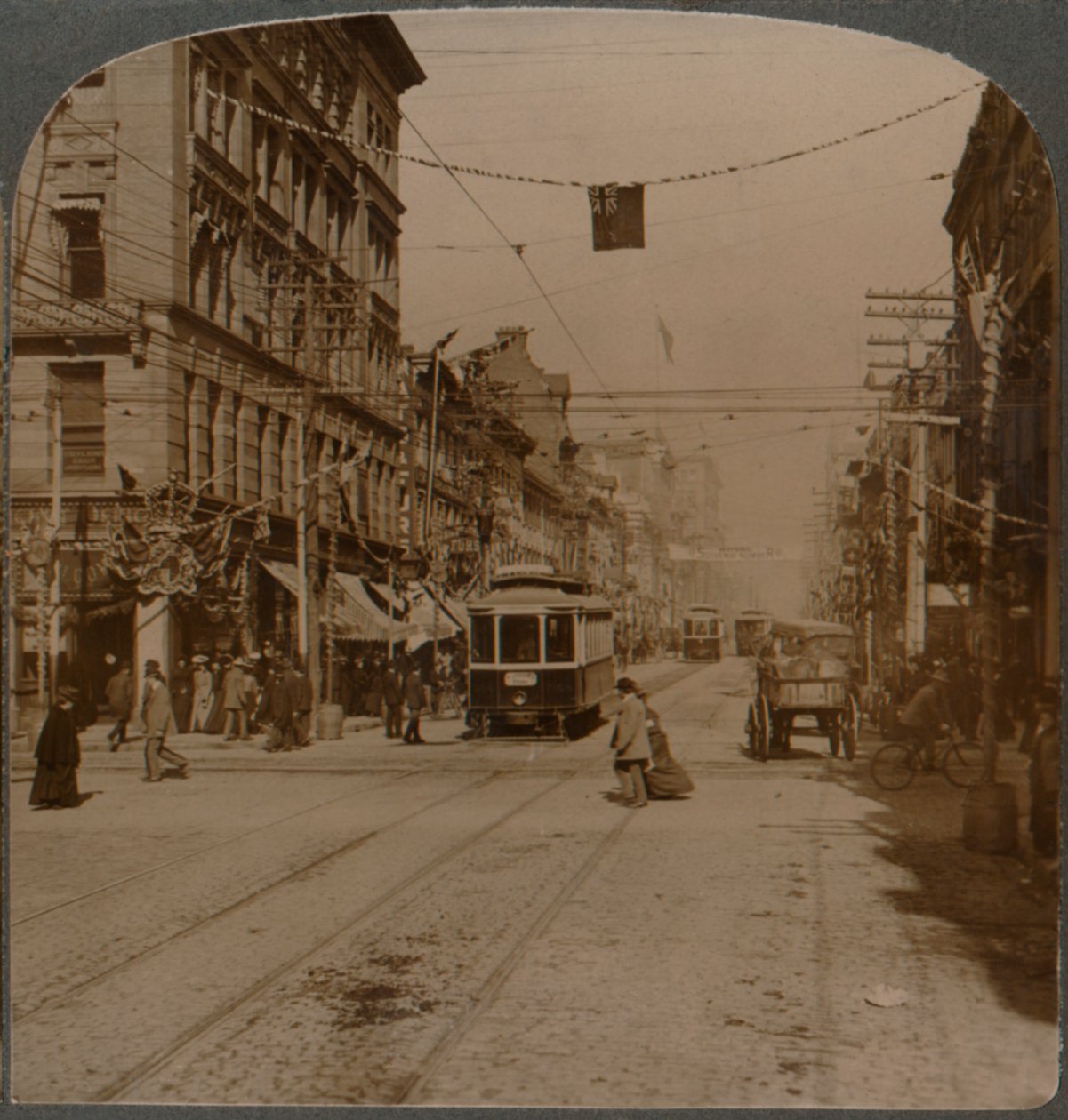 Yonge St., patrząc na północ od King St., ruchliwego centrum Toronto, Kanada, 1904 autorstwa Unbekannt