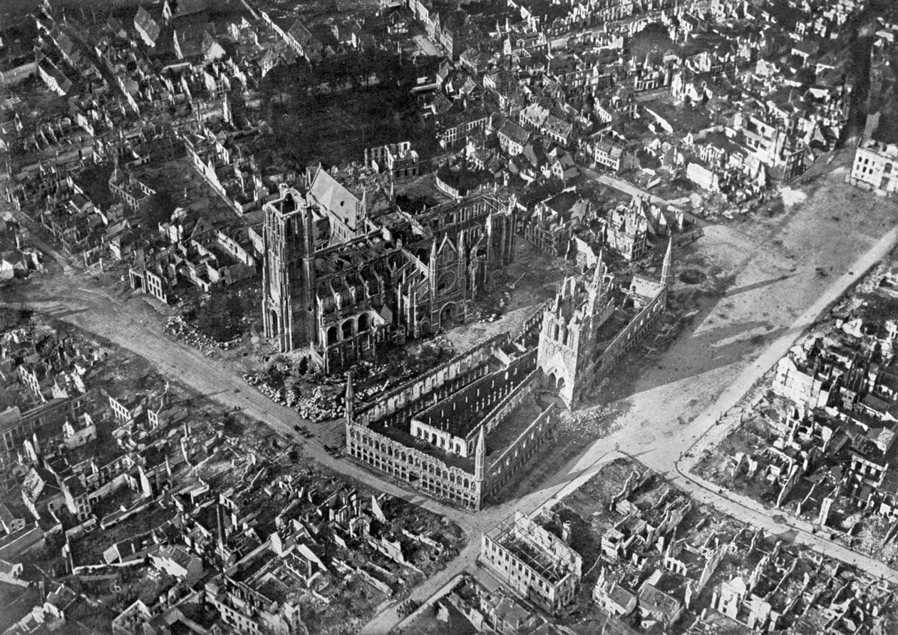 Ypres po niemieckim bombardowaniu, I wojna światowa, 1914-1918, ok. 1920 autorstwa Unbekannt