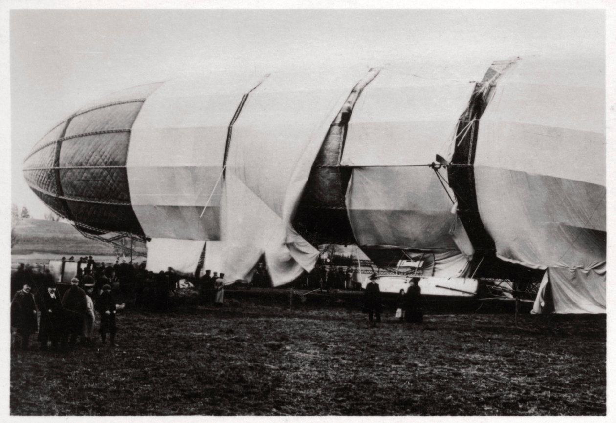 Zeppelin LZ2 po zniszczeniu, 1906 1933 autorstwa Unbekannt
