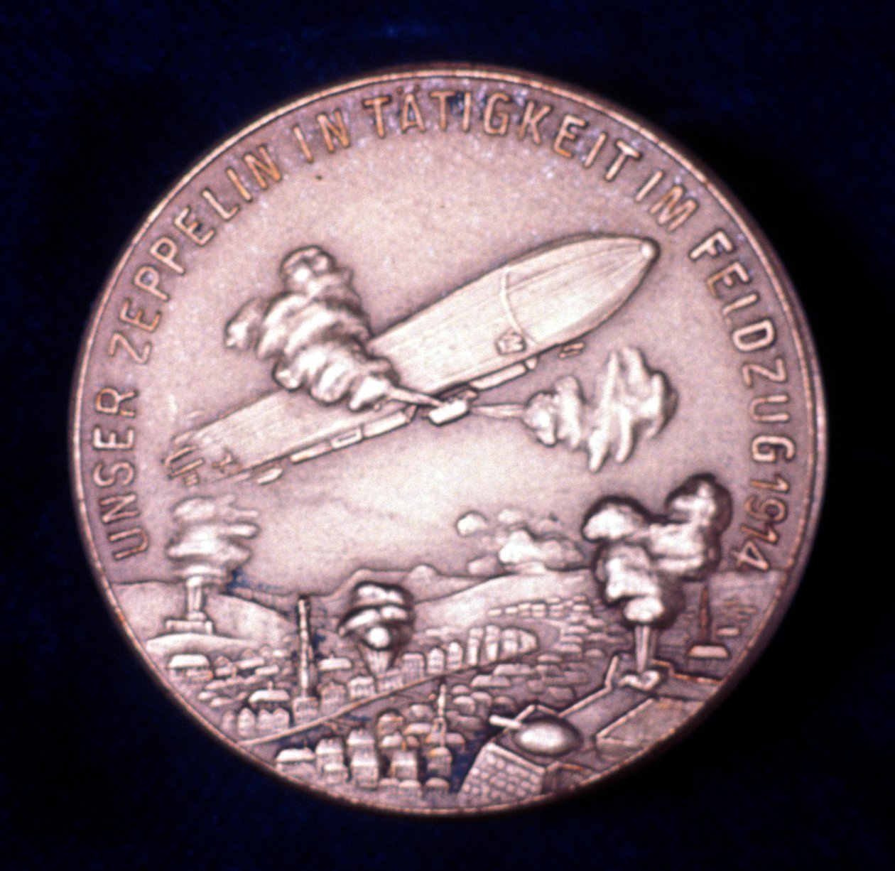 Sterowiec Zeppelin w akcji podczas I wojny światowej, 1914 autorstwa Unbekannt