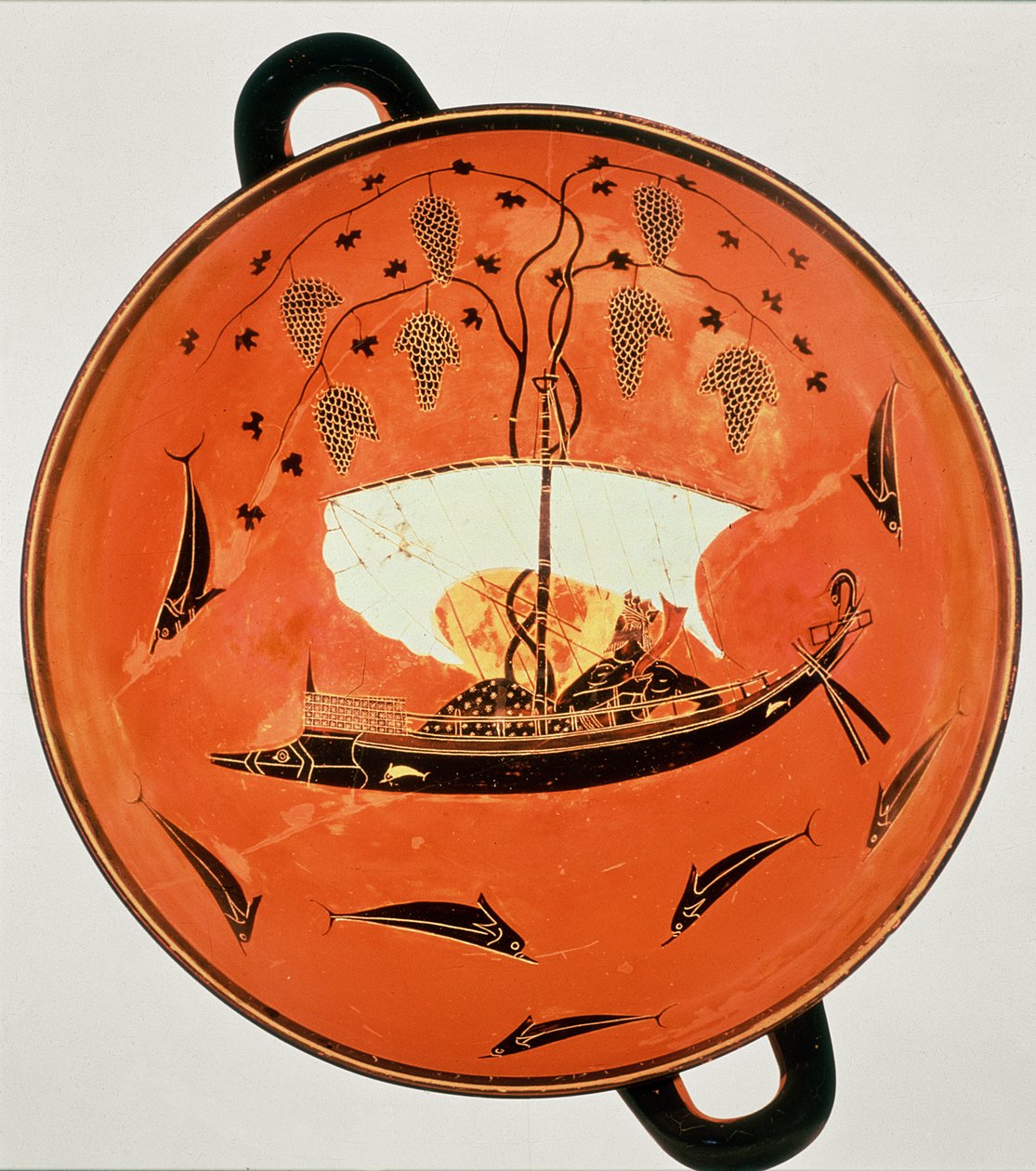 Kylix czarnofigurowy, widok wnętrza przedstawiający Dionizosa w łodzi z winoroślą, Eksekiasz, malarz syreny, VI wiek p.n.e. autorstwa Unbekannt Unbekannt