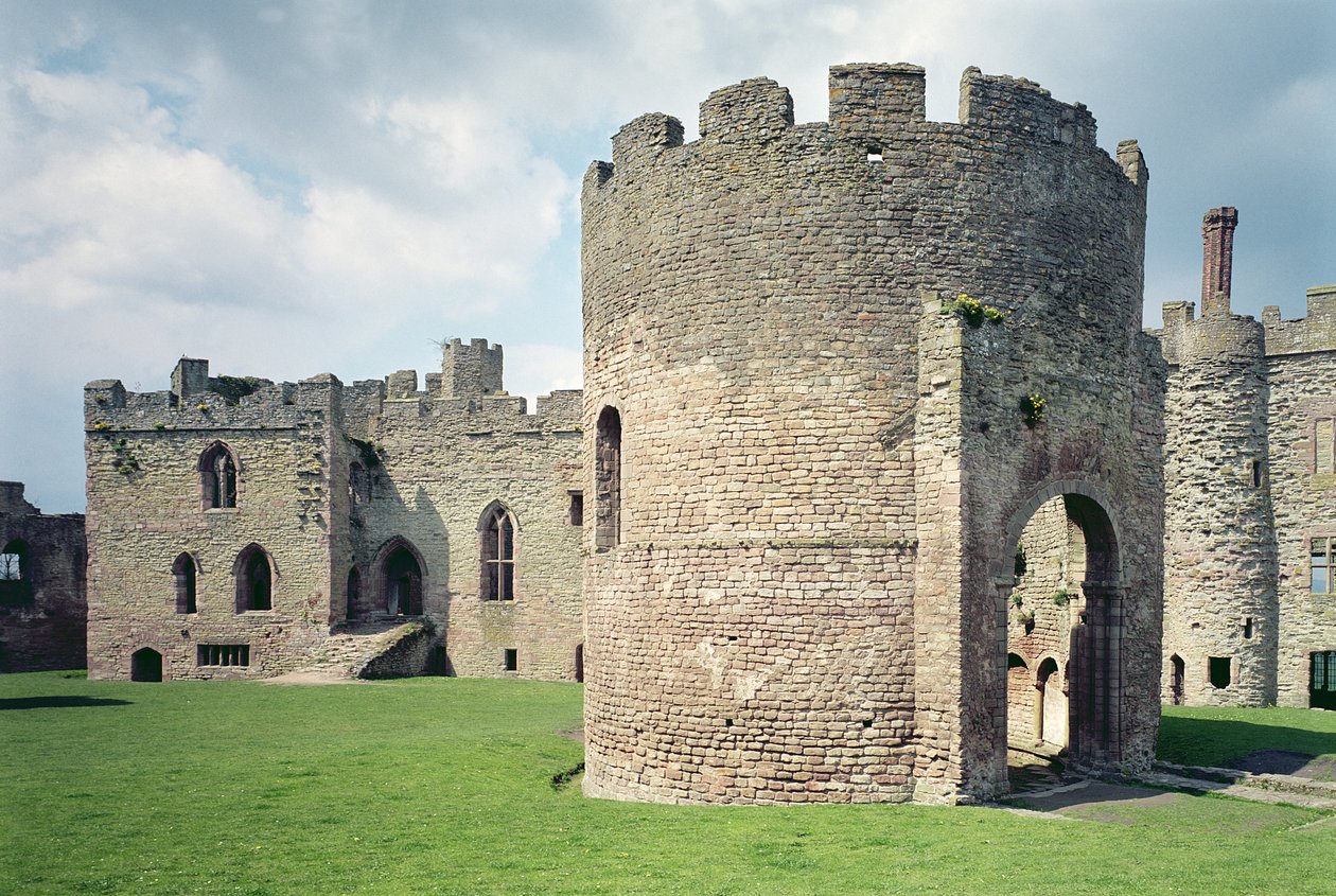 Zamek Ludlow, widok zewnętrzny, szkoła angielska, wybudowany w latach 1066-1085, Shropshire, Wielka Brytania autorstwa Unbekannt Unbekannt