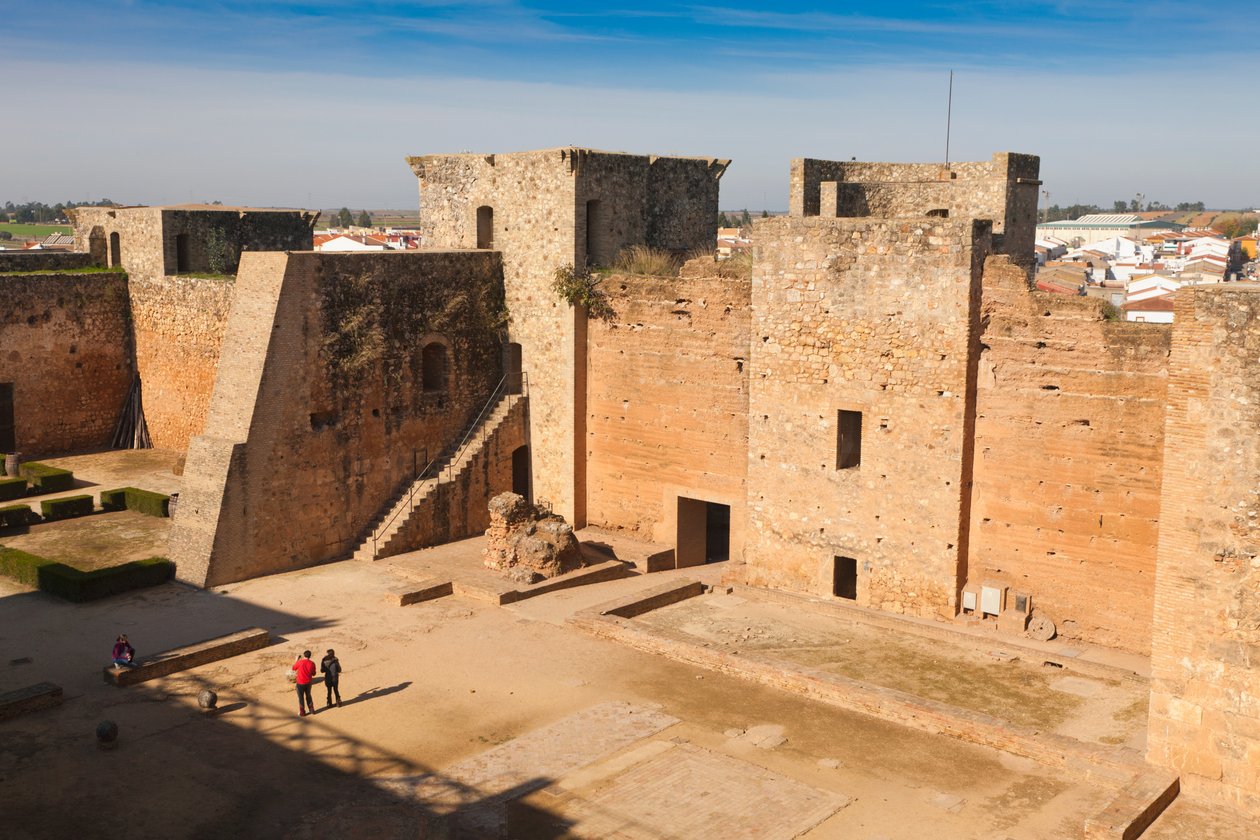 Niebla, prowincja Huelva, Andaluzja, południowa Hiszpania. Zamek Guzmanów. autorstwa Unbekannt Unbekannt
