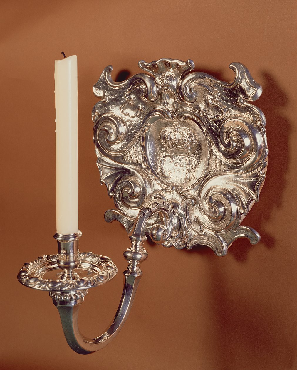 Kinkiet, pojedynczy, w stylu anglo-holenderskim z okresu Restauracji. 1668-90 autorstwa Unbekannt Unbekannt