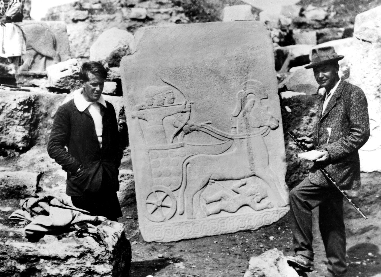 T. E. Lawrence z Leonardem Woolleyem w Karkemisz, Syria, 1911 autorstwa Unbekannt Unbekannt