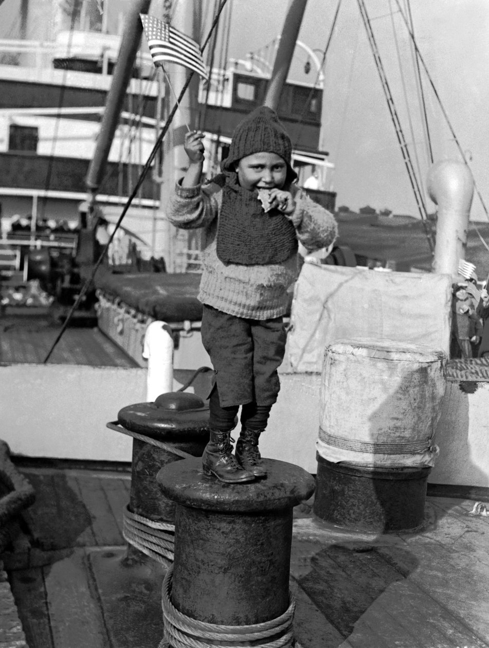 Dziecko przybywające na Ellis Island autorstwa Unbekannt Unbekannt