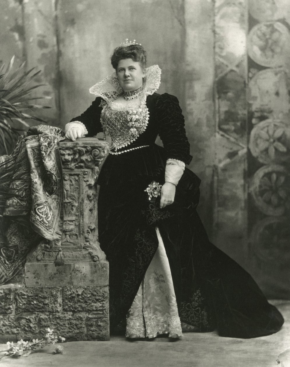 Cornelia Bradley Martin jako Mary Stuart, królowa Szkotów, Bradley-Martin Ball, 1897 autorstwa Unbekannt Unbekannt