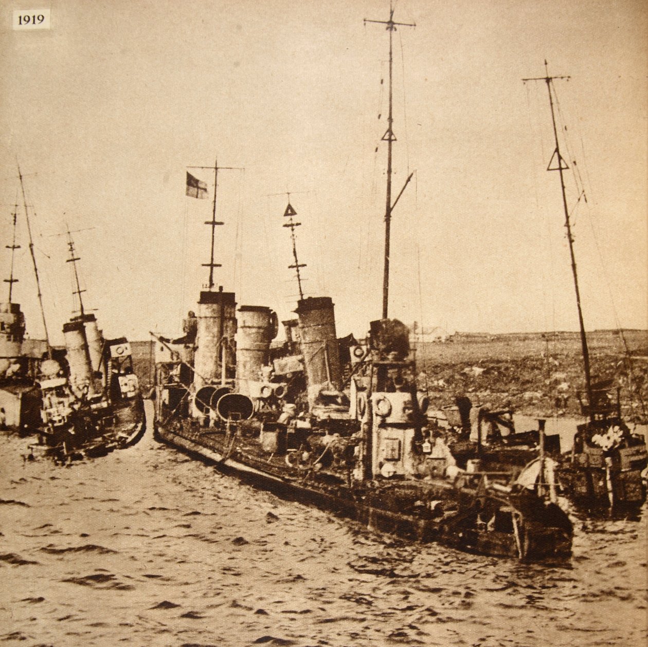 Zatopienie niemieckiej floty, Scapa Flow, 1919 autorstwa Unbekannt Unbekannt