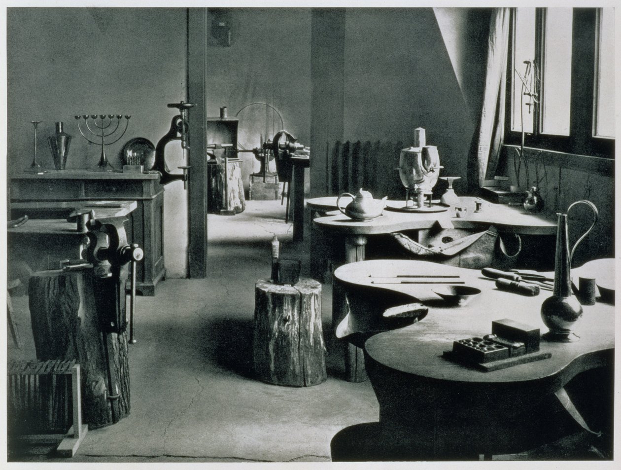 Warsztat Metalowy, z Warsztatów Bauhausu, Weimar, 1923 autorstwa Unbekannt Unbekannt