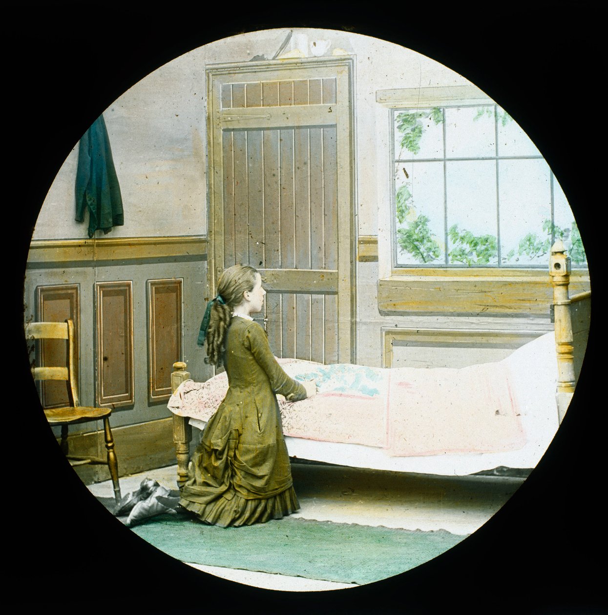 Dziewczyna klęcząca w modlitwie przy jej łóżku, zjeżdżalnia z latarnią magiczną, ok. 1890 autorstwa Unbekannt