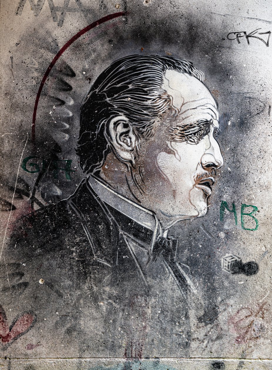 Don Corleone grany przez Marlona Brando przez C215 Viuccaria Market autorstwa Benjamin Baud