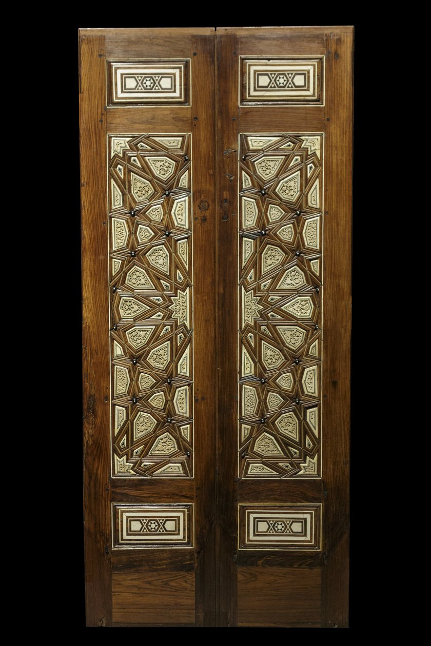 Drzwi z dekoracją gwiazdy. Egipt, Kair, ok. 1380-1420. Palisander, jujubier, ebene, kość słoniowa. Muzeum w Luwrze autorstwa William M. Timlin