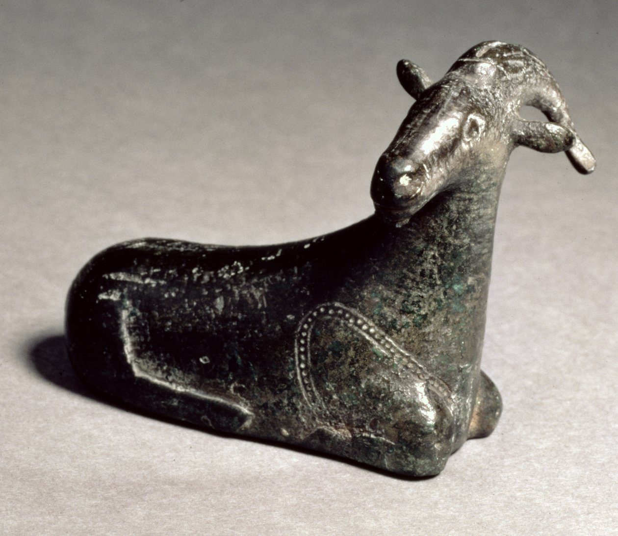 Odlewana w środku figura kozy, wschodnia greka, okres archaiczny, ok. 550 pne (brąz wypełniony ołowiem) autorstwa Unbekannt