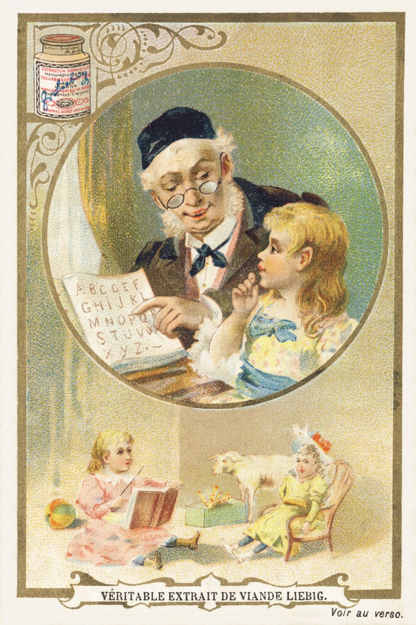 Czytanie z dziadkiem. Chromolitografia reklamowa przedstawiająca starszą osobę w okrągłej ramce, z małą u jego boku. Na dole obrazu siedząca mała dziewczynka otoczona zabawkami. Pod redakcją Compagnie Liebig, Paryż, koniec XIX wieku. Wymiar autorstwa Unbekannt