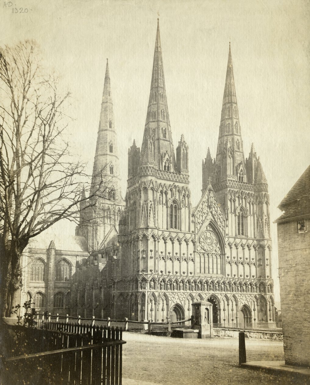Katedra w Lichfield OP08956 (czarno-białe zdjęcie) autorstwa Unbekannter Künstler