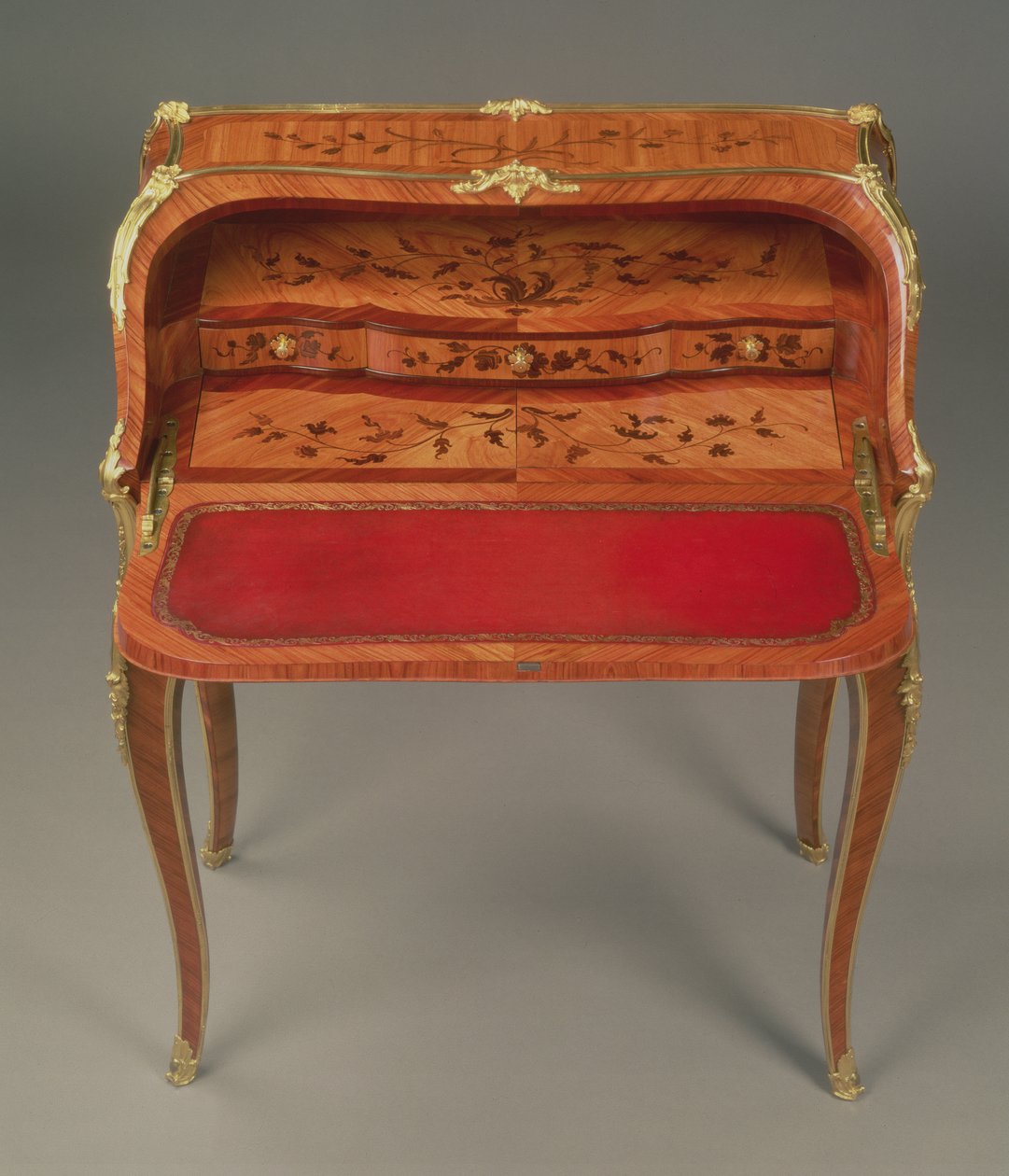 Komoda Ludwika XV, z intarsjami kwiatowymi i okuciami ormolu, Bernard II van Risenburgh (fl.1730-65/6), ok.1750 autorstwa Unbekannt