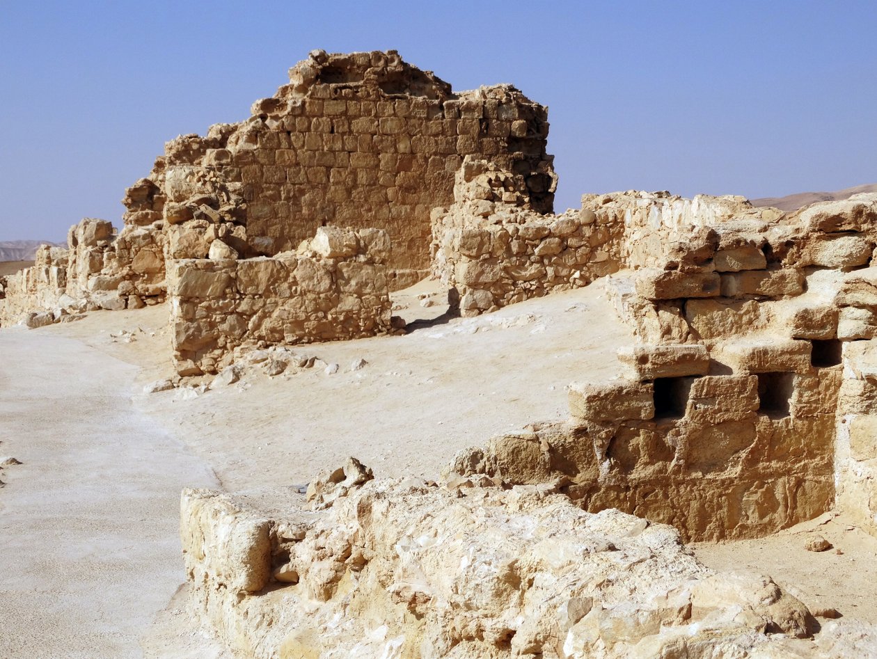 Masada to starożytna fortyfikacja w południowym dystrykcie Izraela (zdjęcie) autorstwa Unbekannt