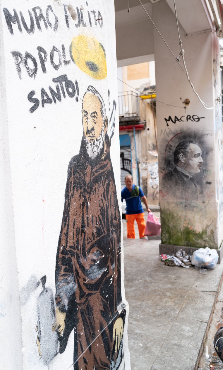 Mnich z farbą w sprayu i Marlon Brando autorstwa Benjamin Baud