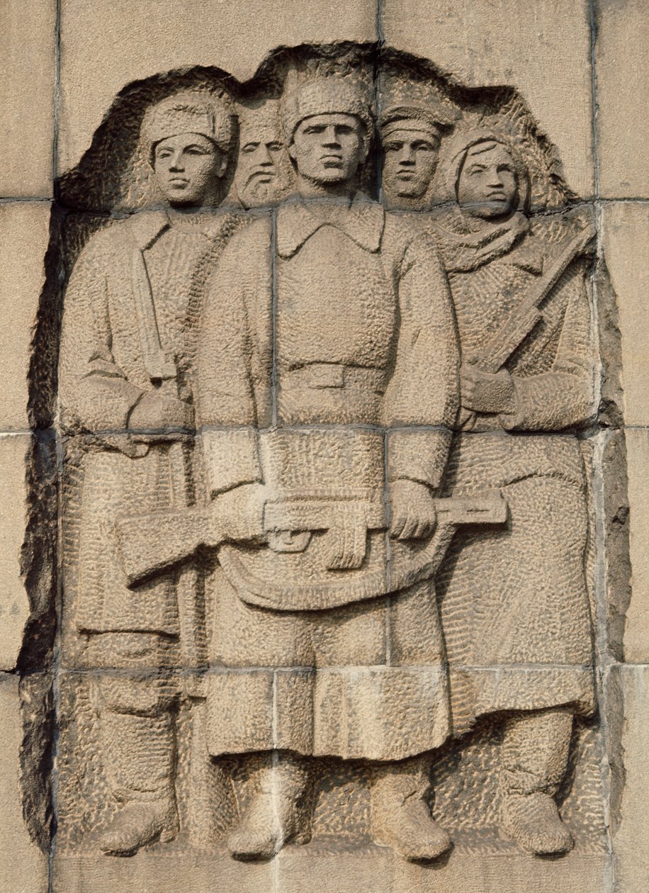 Pomnik oporu narodu rosyjskiego podczas 900-dniowego oblężenia Leningradu przez Niemców, Cmentarz Pskarewski, płaskorzeźba, Sankt Petersburg, Rosja, XX w. autorstwa Benjamin Baud