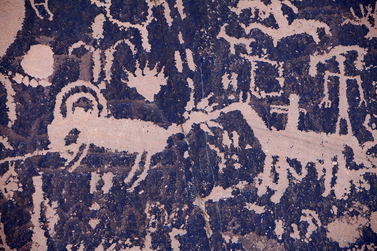 Aktualności Papier Rock. Indyjskie petroglify z Ameryki Północnej plemion Navajo i Utah. Okres trwający około 2000 lat do XIV wieku. autorstwa William M. Timlin
