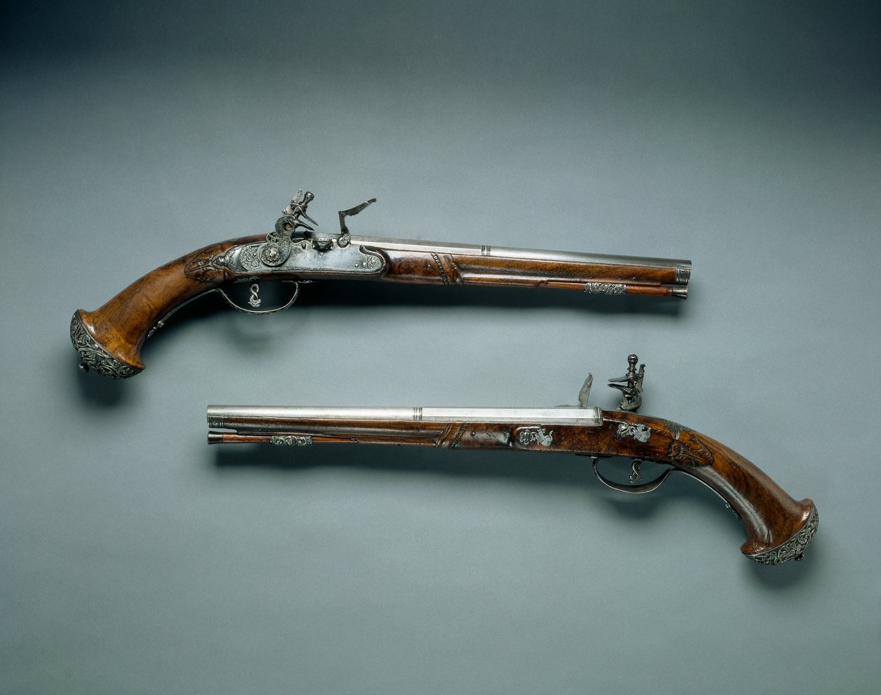 Para pistoletów skałkowych, producent beczek Lazarino Cominazzo, producent zamków Gio Borgognone, ok. 1690-1700 autorstwa Unbekannt