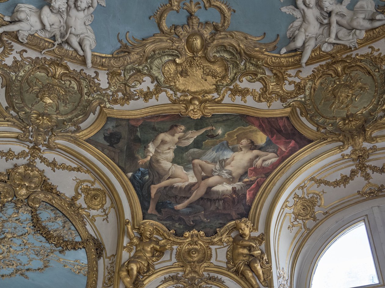 Psyche wznosząca lampę, by kontemplować swoją narzeczoną. Obraz Karola Josepha Natoire