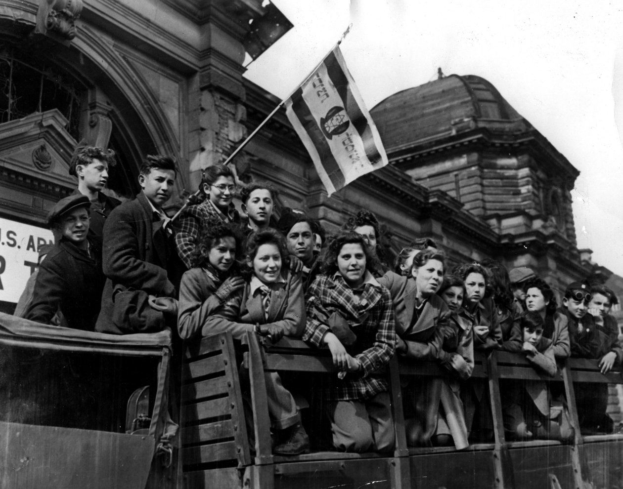 Druga (druga) wojna światowa (1939-1945) - II wojna światowa (II lub II wojna światowa): początek Niemiec 1946: Część z 450 żydowskich dzieci i nastolatków, którzy przeżyli z obozów śmierci, mają być przetransportowani do Marsylii, aby dotrzeć do Palestyny autorstwa Unbekannt