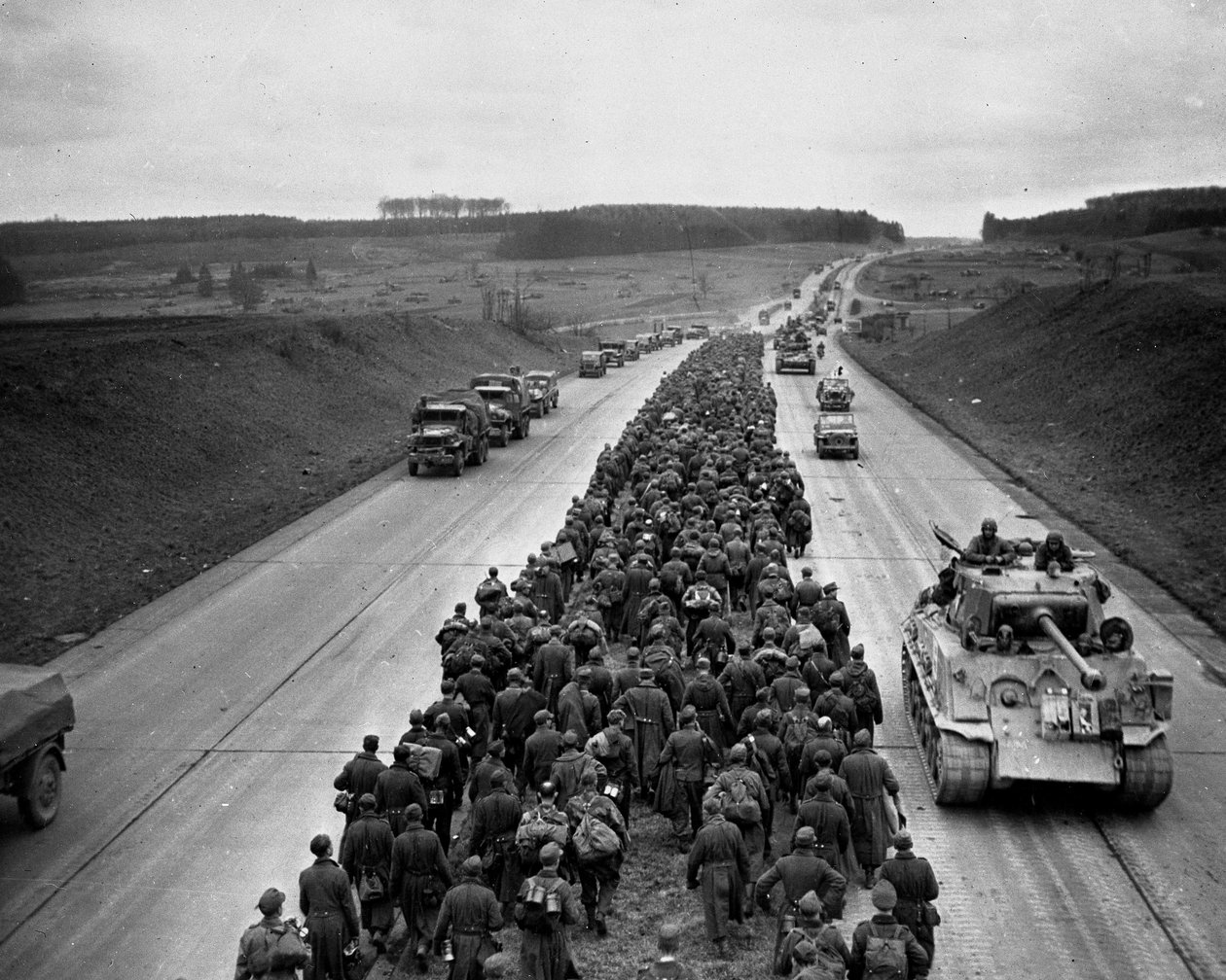 II wojna światowa (1939-1945) - II wojna światowa (II lub II wojna światowa): w pobliżu Giessen (Niemcy) na północ od Frankfurtu nad Menem (Frankfurt nad Menem) 29 marca autorstwa Unbekannt