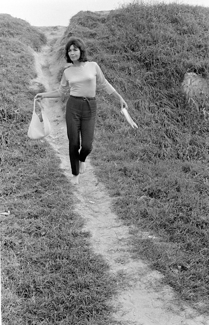 PIOSENKARKA JULIETTE GRECO W MALAMOKU (WENECJA) - ok. 1965 r. autorstwa Unbekannt