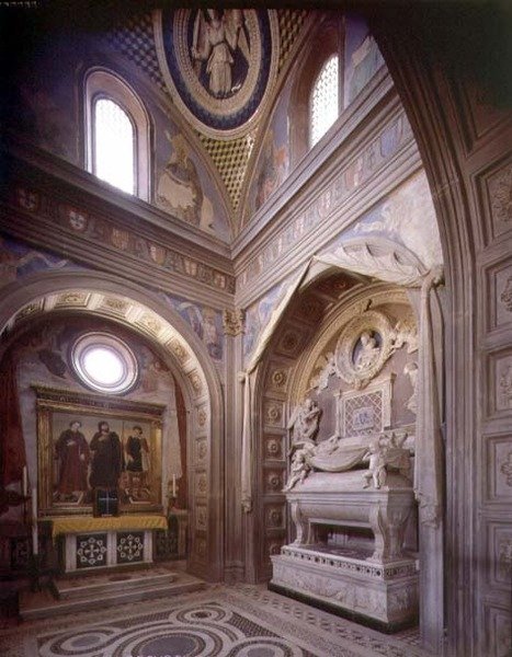 Kaplica Kardynała Portugalii, fragment ołtarza i grobowca autorstwa Antonio Rossellino (1427-79) (foto) autorstwa Unbekannt