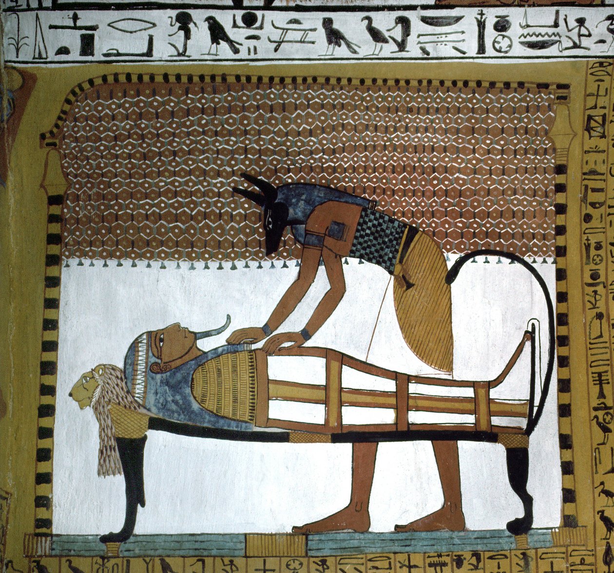Groby rzemieślników. Mumia Sennedjem zabalsamowana przez Boga Anubisa, stanowisko Deir El Medineh w Luksorze w Egipcie. Początek XIX dynastii. autorstwa Leopold Blonder
