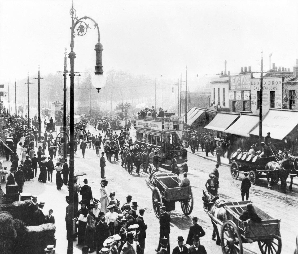 Wielka Brytania: Zajęta scena na Uxbridge Road. Shepherds Bush, Londyn autorstwa Unbekannt