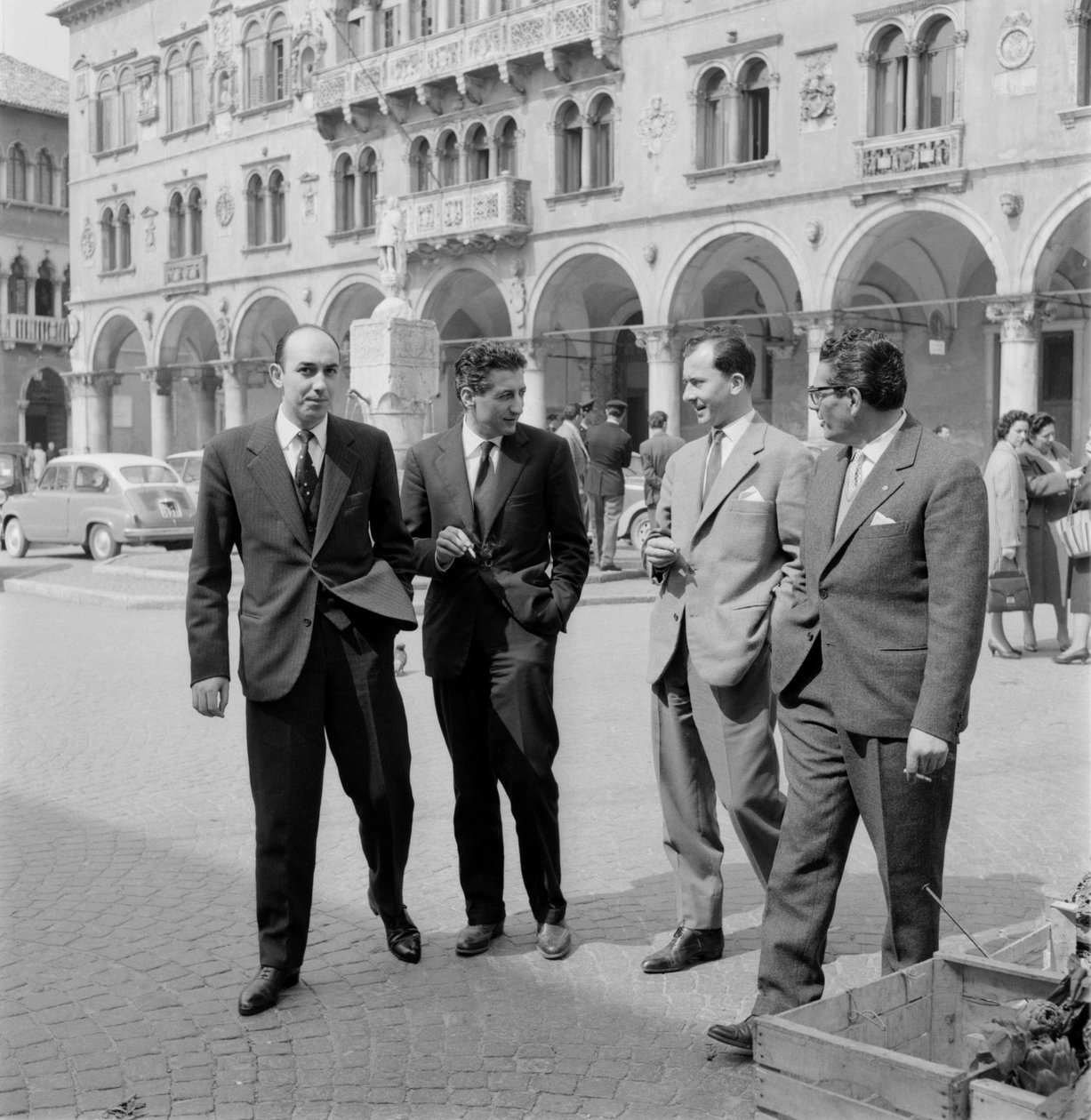Różne fakty: MORDERSTWA W ALLEGHE (BELLUNO): DINO CONTI, SERGIO SAVIANE, AVV. MASSENZ CAMPEIS, PRAWNIK GASPERIN - 1960 autorstwa Unbekannt