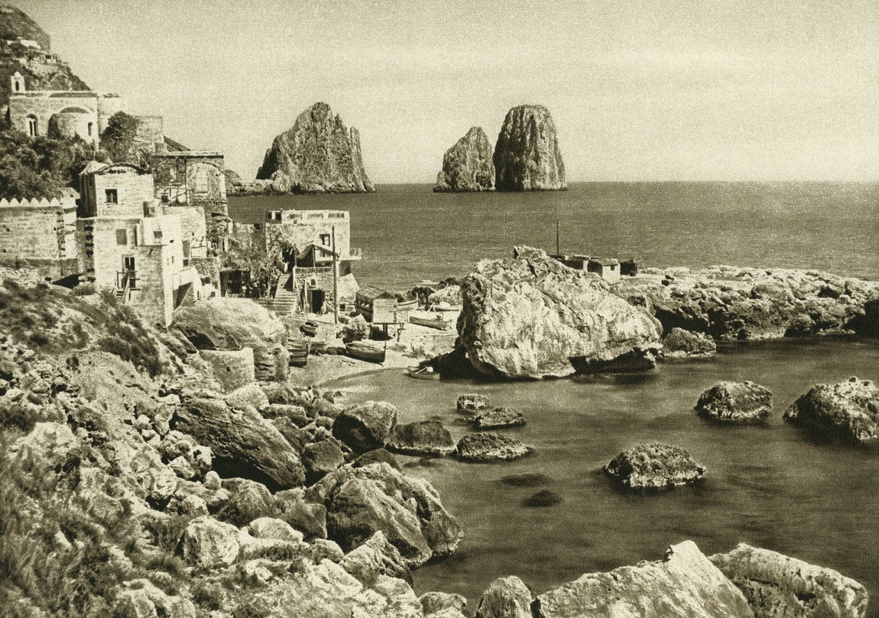 Widok na faraglioni z wyspy Capri do Mariny Piccola autorstwa Unbekannt