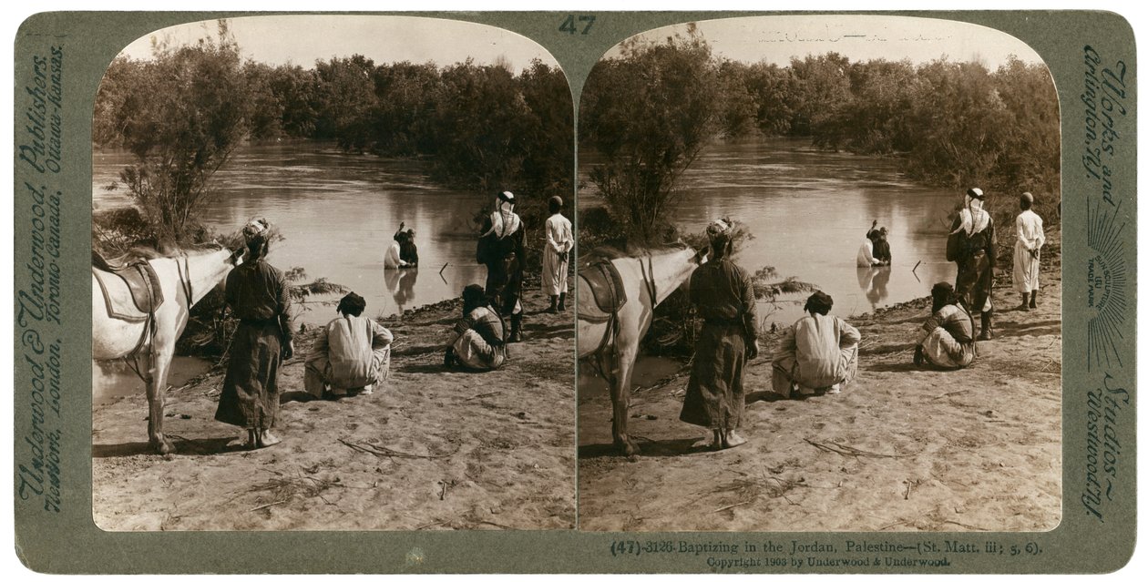 Chrzest w rzece Jordan, Palestyna, 1903. autorstwa Underwood and Underwood