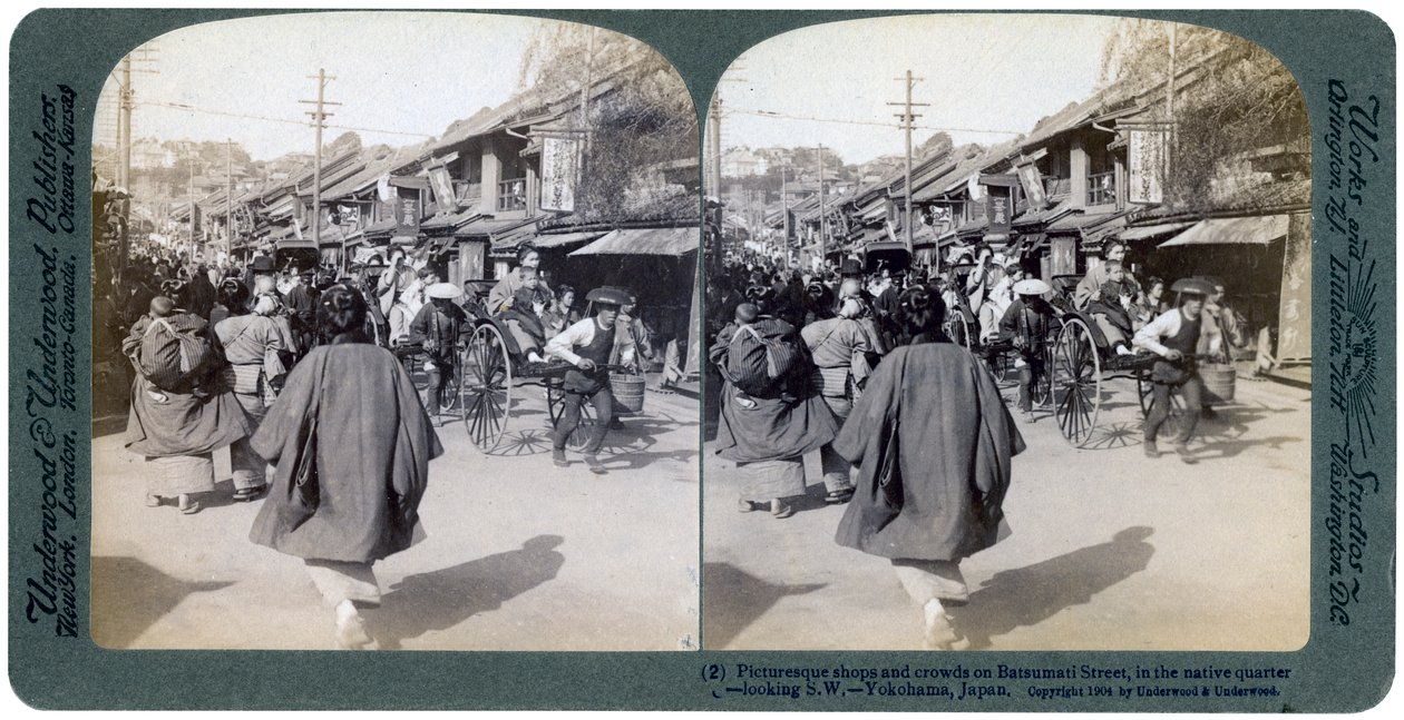 Ulica Batsumati, Jokohama, Japonia, 1904. autorstwa Underwood and Underwood