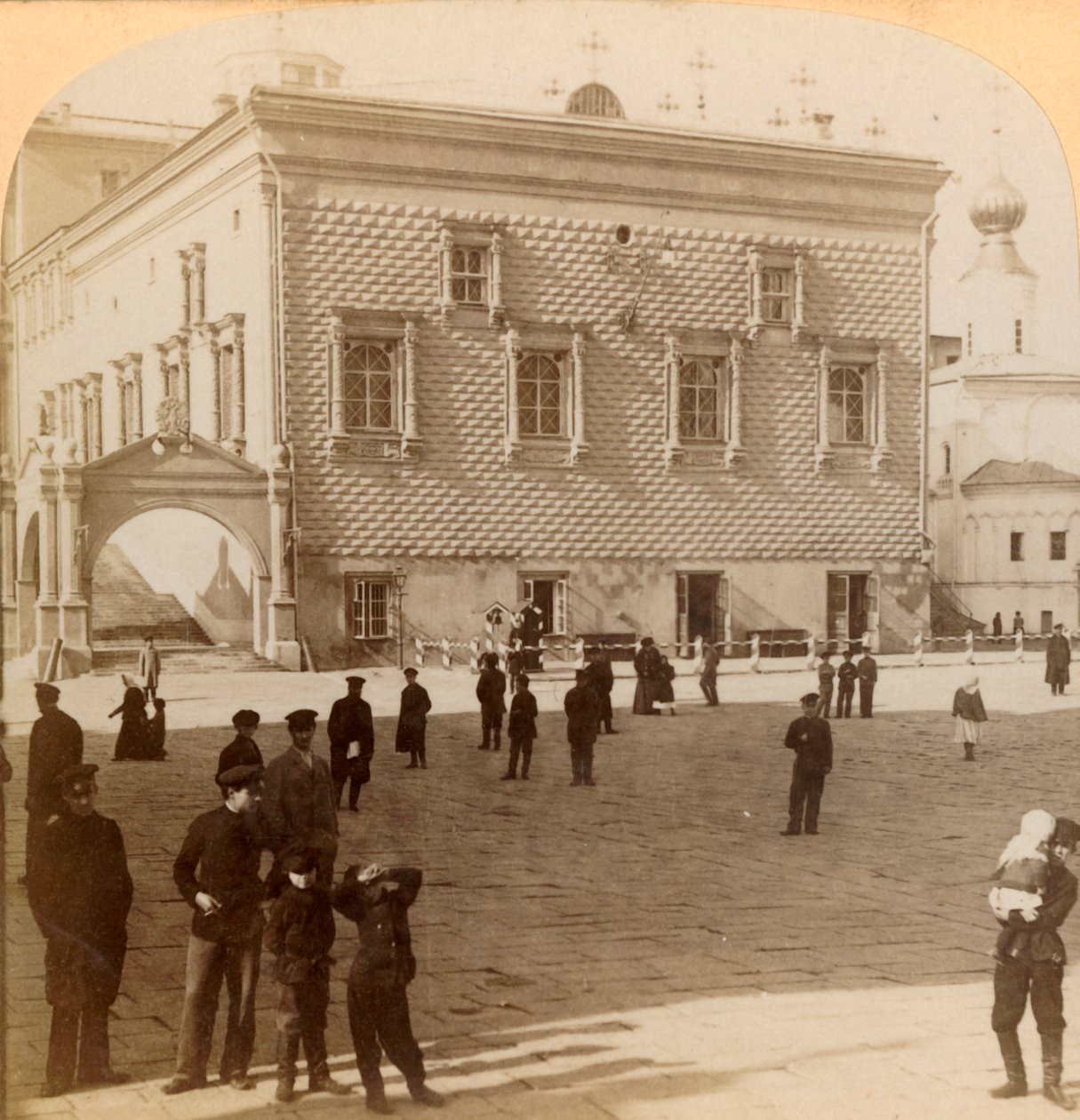 Słynne Czerwone Schody i Stary Pałac, Moskwa, Rosja, 1900. autorstwa Underwood and Underwood