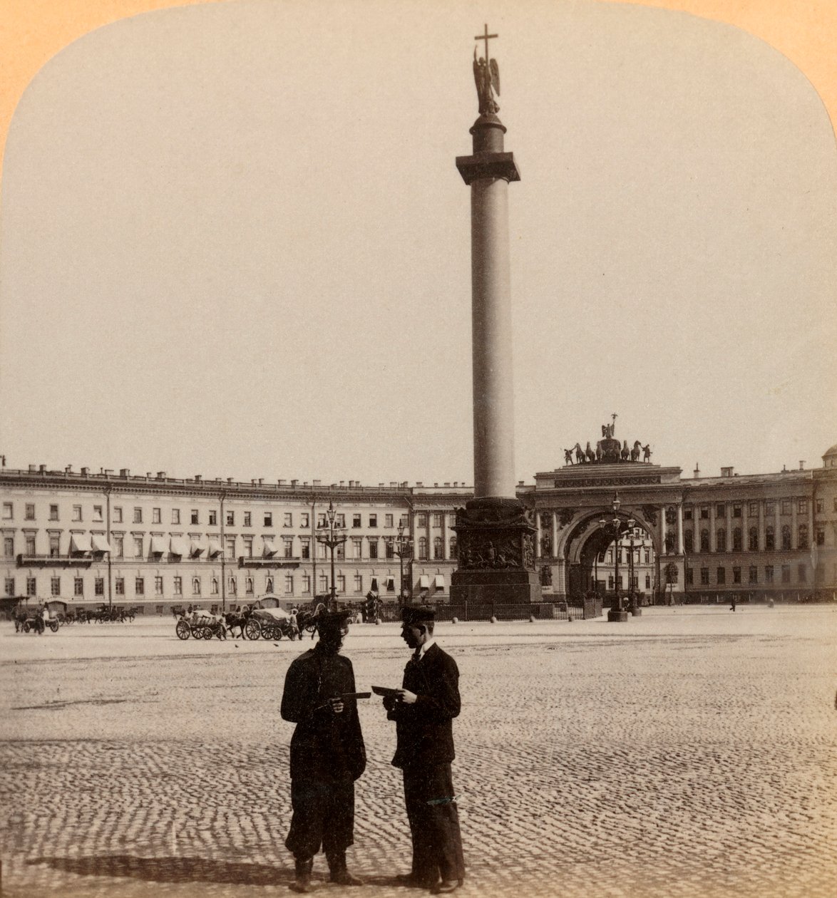Pomnik Aleksandra I, Łuk Triumfalny i budynek Staab, Petersburg, Rosja, 1897. autorstwa Underwood and Underwood