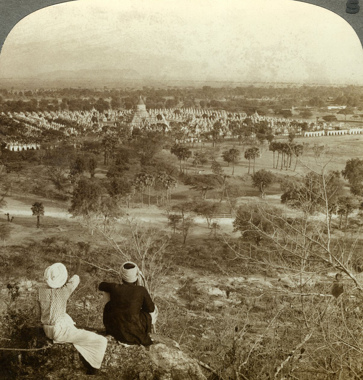 Pagody, Mandalay, Birma, ok. 1900. autorstwa Underwood and Underwood