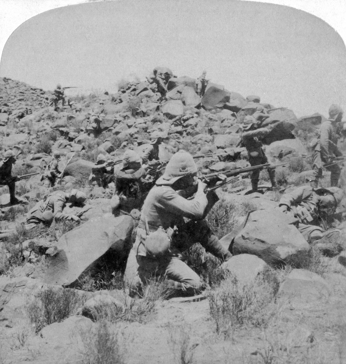 Potyczka Warwicków z Burami w pobliżu Weppener, na wschód od Bloemfontein, Republika Południowej Afryki, 1901 autorstwa Underwood and Underwood