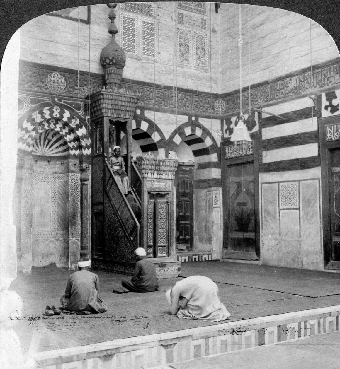 Nisza modlitewna i ambona w meczecie grobowym Kait Bey, Kair, Egipt, 1905. autorstwa Underwood and Underwood