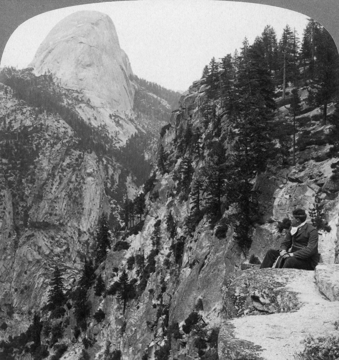 Widok z Kanionu Lodowca do Half Dome, Yosemite Valley, Kalifornia, USA, 1902 autorstwa Underwood and Underwood