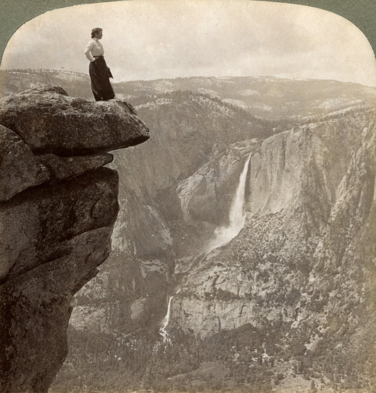 Widok z Glacier Point, Yosemite Valley, Kalifornia, USA, 1902. autorstwa Underwood and Underwood