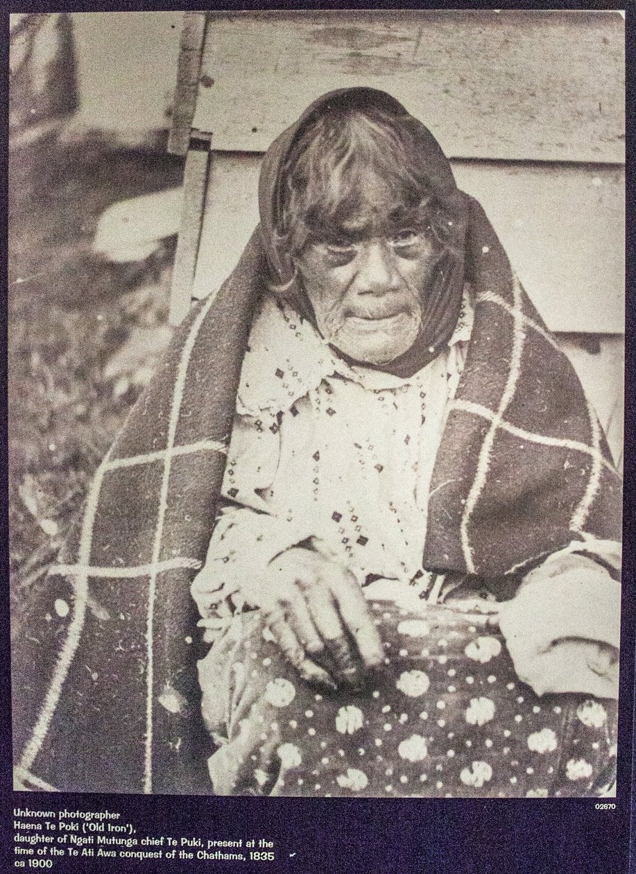 Zdjęcie kobiety Moriori autorstwa Unknown