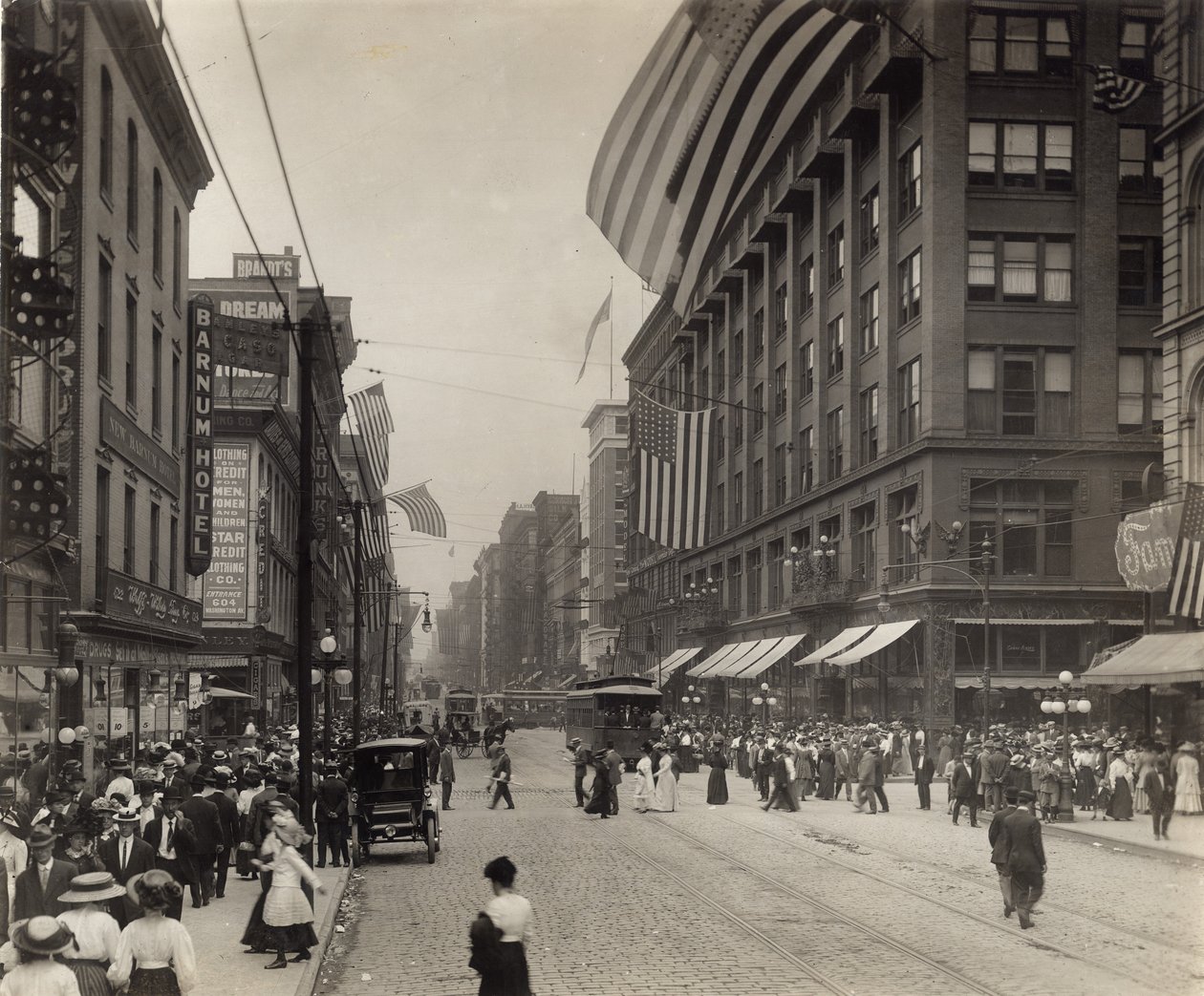 Washington Avenue na zachód od wschodniej części Sixth Street autorstwa Unknown