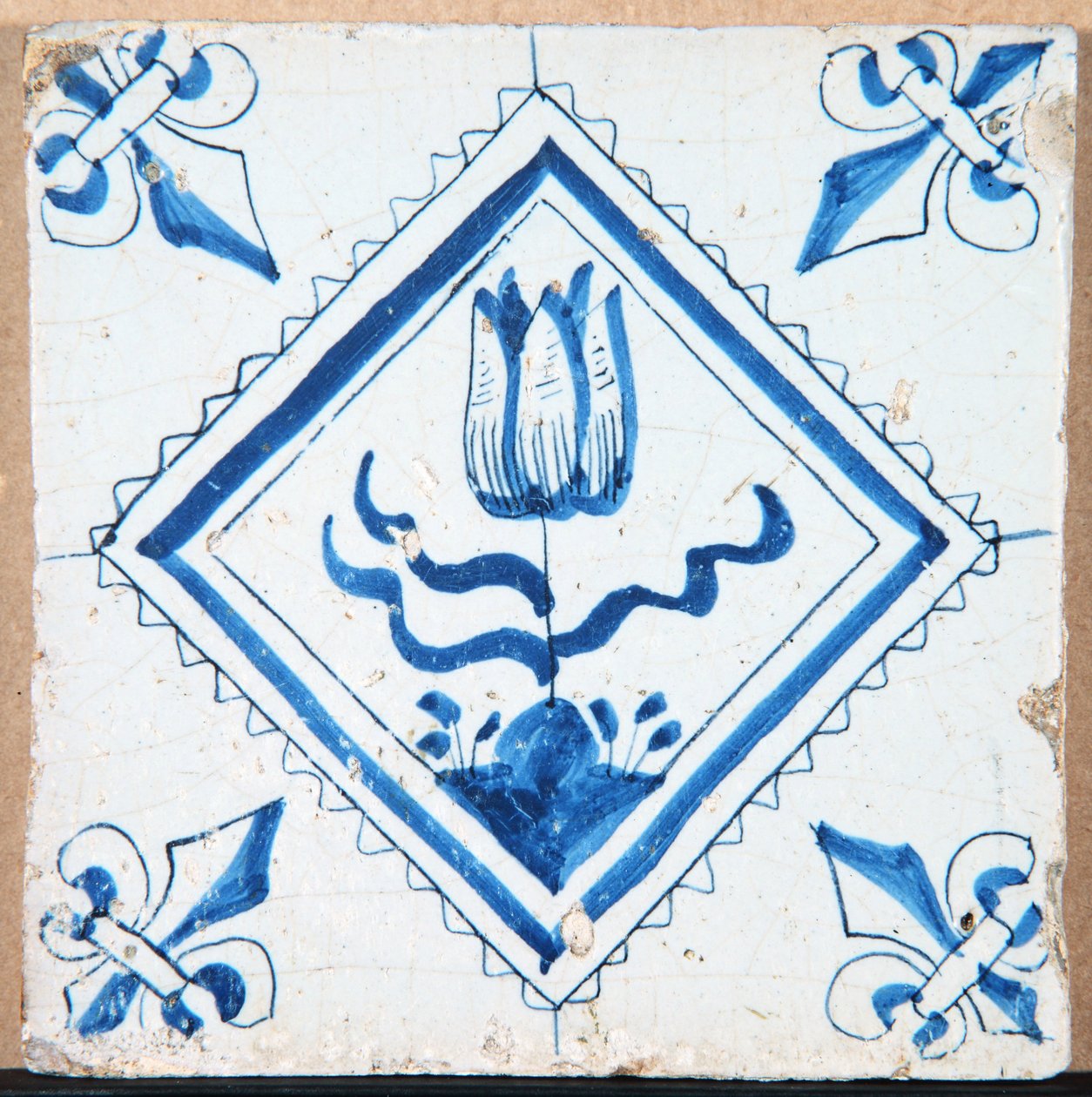 Tulipan w Diamencie (z rogami fleur-de-lis) 1620-50 (ceramika) autorstwa Unbekannt Unbekannt