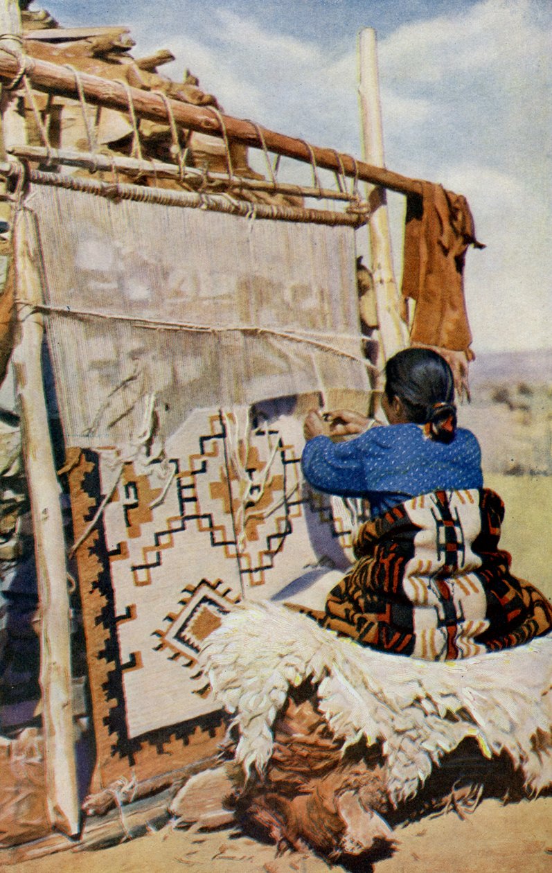 Arizona. W sercu pustyni Arizony tkane są koce Navajo, których piękno i użyteczność przyciągają wielu klientów. 1920 autorstwa Unknown